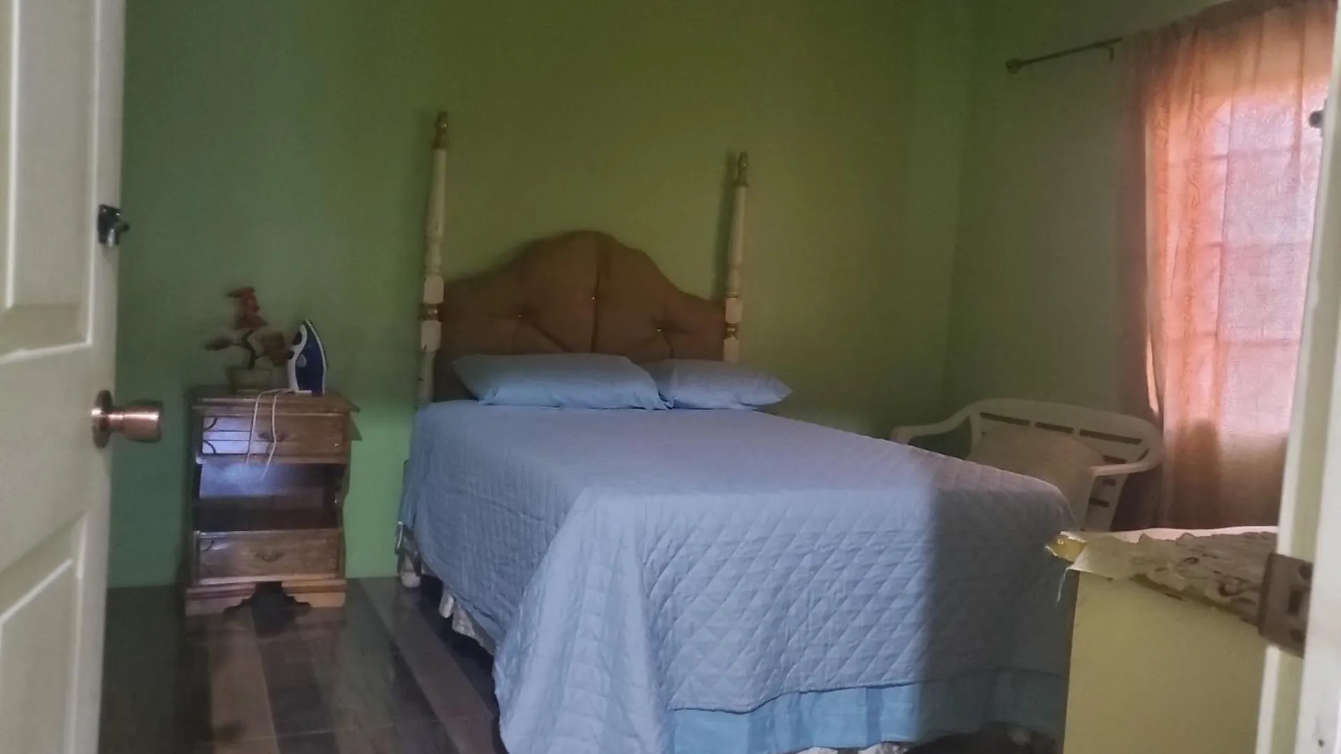 Mckay'S Home Away From Home Hatfield Jamaica